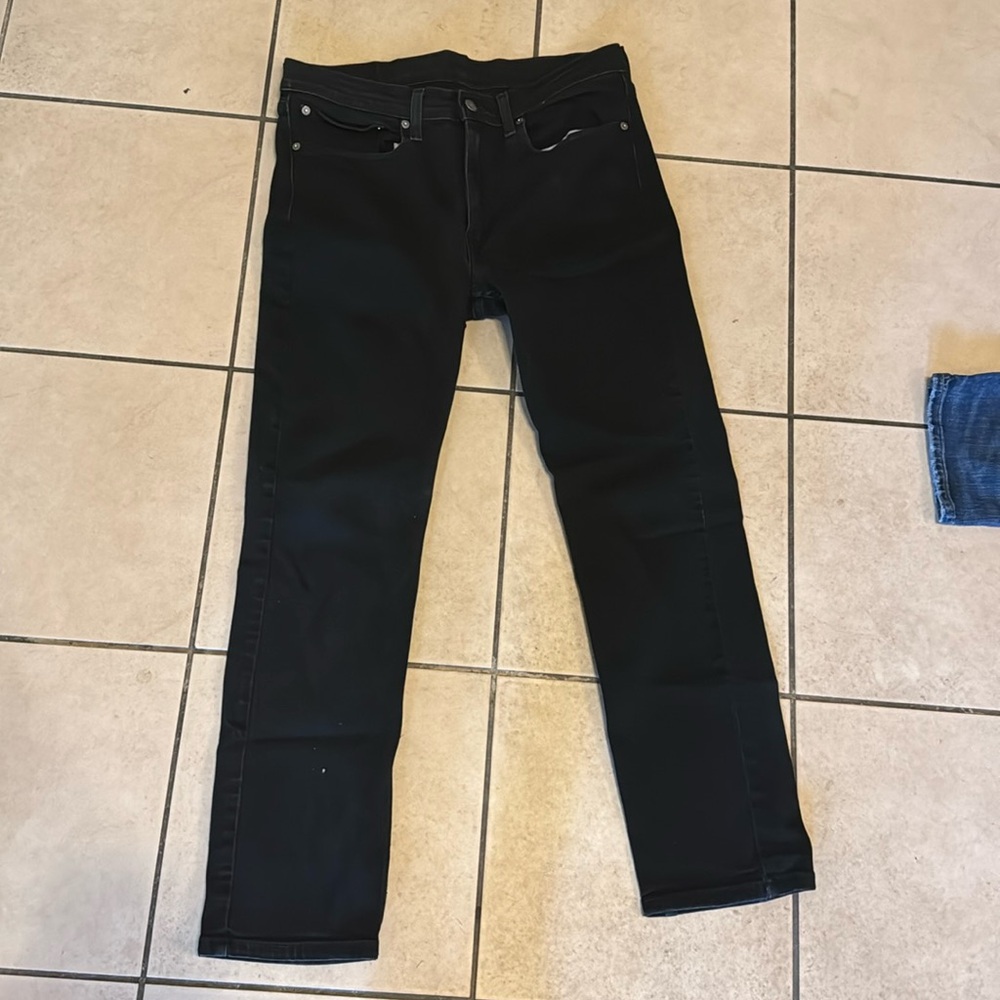 Levi’s Black Skinny Jeans 34-30